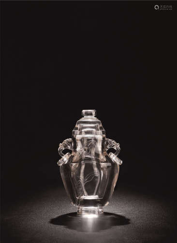 清中期 水晶灵芝纹兽耳环瓶
