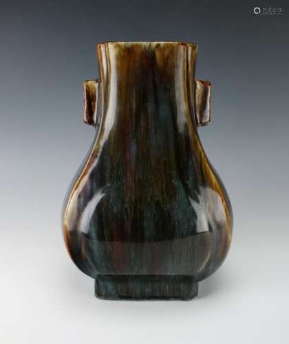 DRIPPY GLAZE VASE