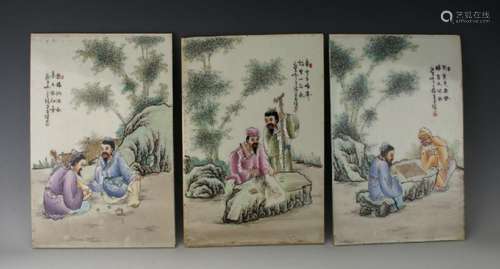 THREE 20TH C PORCELAIN PLAQUES