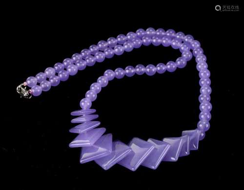 SQUARE LAVENDER JADE BEAD NECKLACE