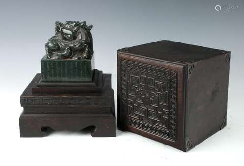 IMPERIAL GREEN JADE DRAGON SEAL