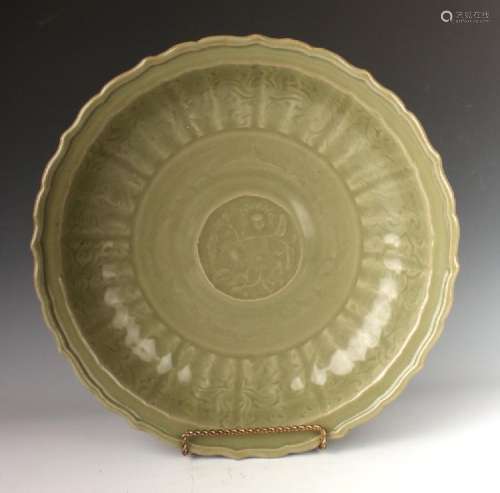 CHINESE MING DYNASTY CELADON CHARGER
