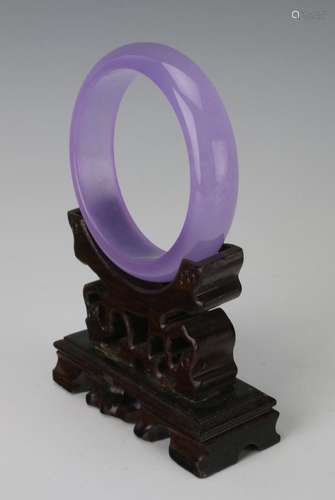 LAVENDER JADE BANGLE