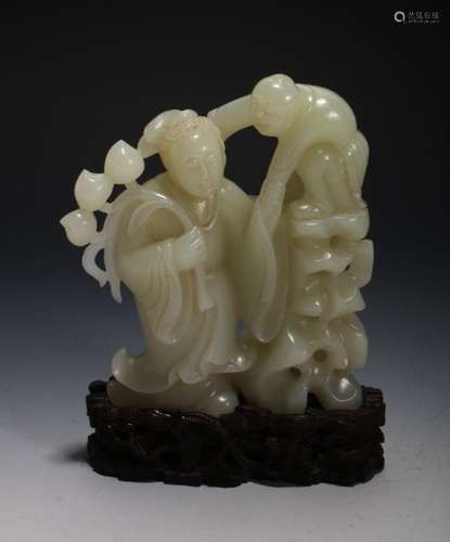 CHINESE WHITE JADE GUAN YIN WITH PEACHES