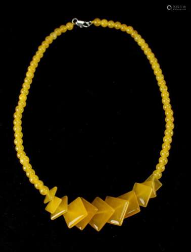 SQUARE YELLOW JADE NECKLACE