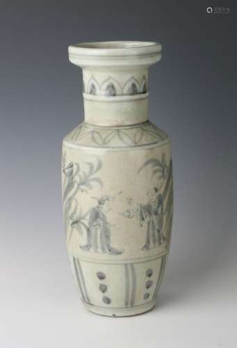 BLUE & WHITE MING DYNASTY VASE