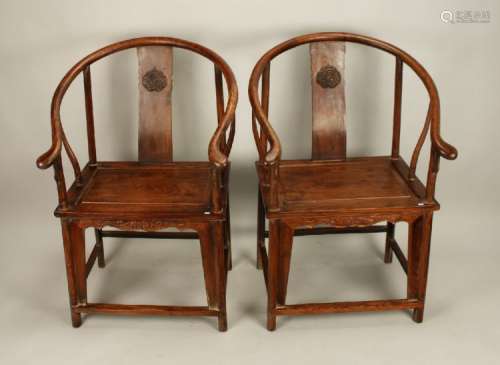 PAIR OF HUANGHUALI HORSESHOE BACK CHAIRS