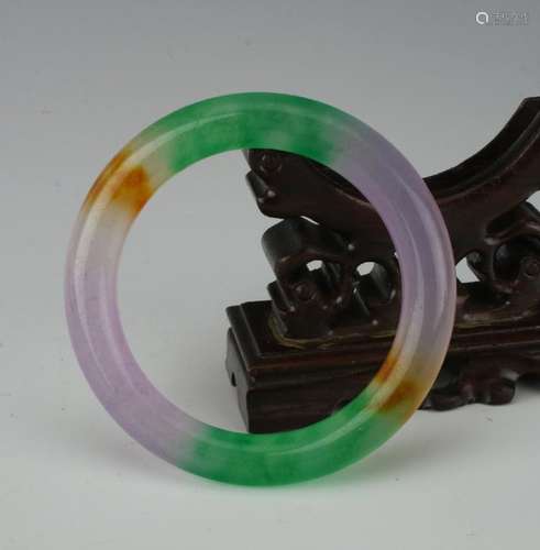 MULTICOLORED JADEITE BANGLE