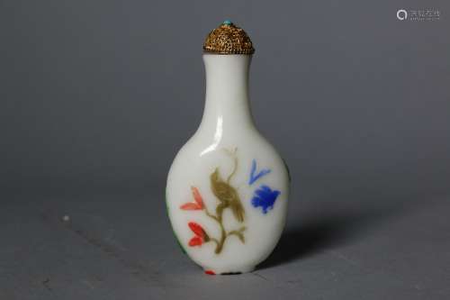 A Chinese overlay peking glass snuff bottle,19th century