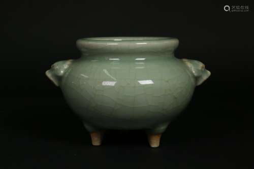 A Longquan-Glazed Tri-Pod Censor,Mid Qing Dynasty