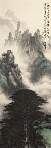 黎雄才（1910～2001） 黄山始信峰 立轴 设色纸本