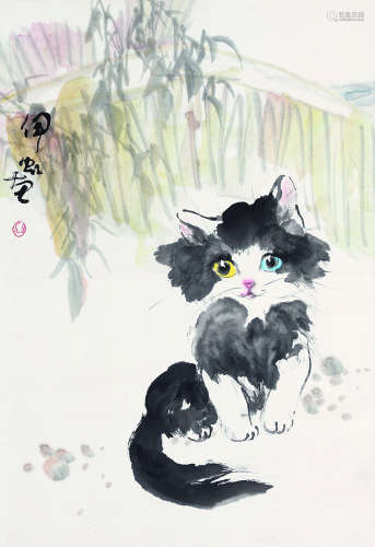 汪伊虹（b.1941） 猫趣图 立轴 设色纸本
