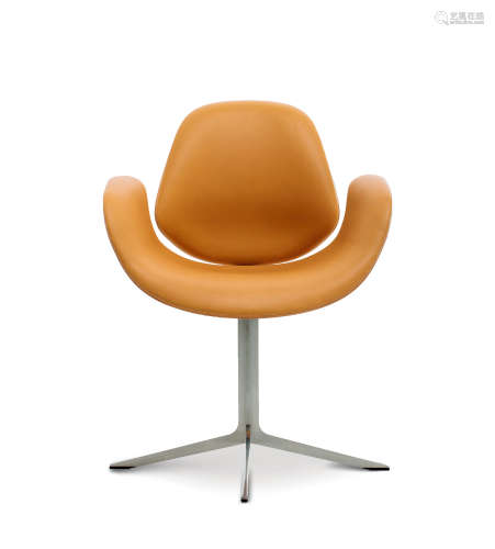 凯斯帕·萨尔托  托马斯·西斯高 2012年设计 联合国椅 橡木、皮革、铝