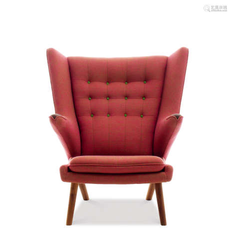 汉斯·瓦格纳 1953年设计 大熊椅 型号 PP198 胡桃木、织物