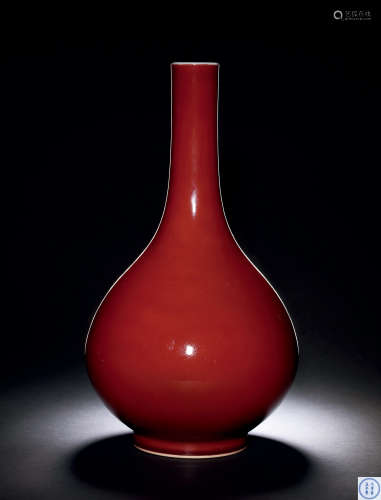 清雍正 霁红釉胆瓶