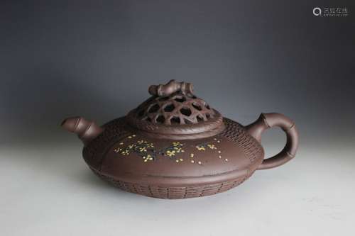 Chinese Yixing Zisha Teapot