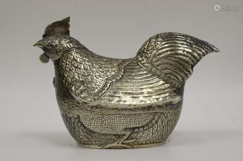 900 Silver Box In Shape Of  Rooster