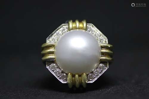 18k Gold Diamond And Pearl Large Ring