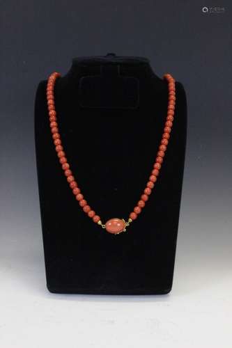 Coral Necklace W 18k Gold Clasp