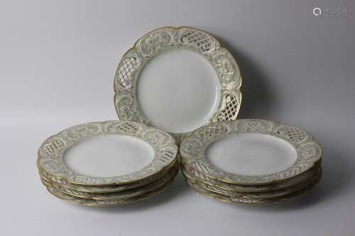 Set Of 9 Reticulated Kpm Plates