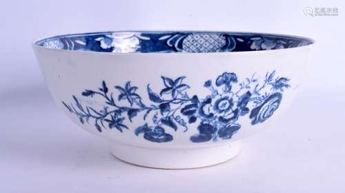 18th c. Lowestoft rare punch bowl painted with a version of the Three Flowers pattern and painted