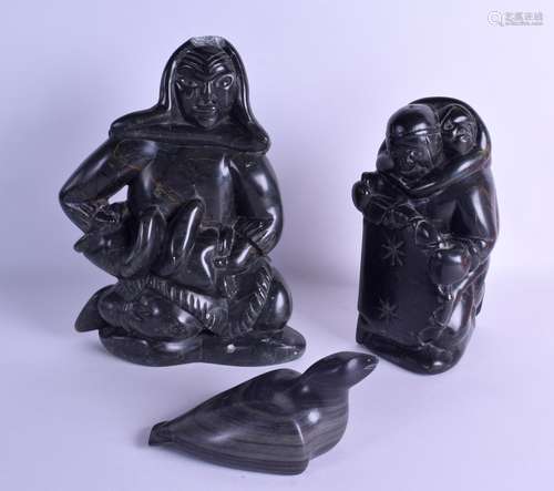 A CANADIAN ESKIMO INUIT CARVED SOAPSTONE FIGURE OF A BIRD Belcher Islands, by Annie Takatak,