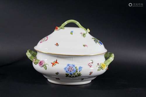 LARGE HEREND TUREEN - FRUITS & FLOWERS a large Herend tureen painted in the Fruits & Flowers design,