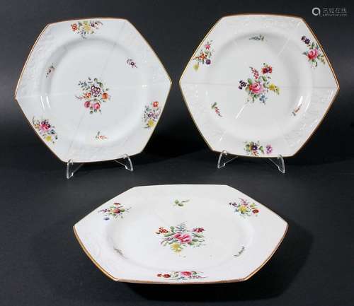 SET OF SIX SPODE HEXAGONAL PLATES, early 19th century, with painted and moulded floral decoration,