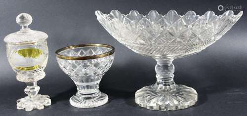 LARGE GLASS CENTREPIECE, of oval form, on a spreading foliate foot, width 37cm; together with a