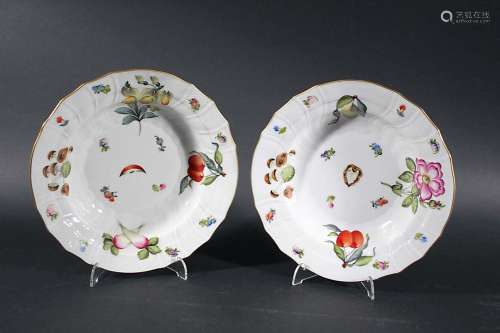 SET OF HEREND DISHES a set of 15 dishes each painted in the Fruits & Flowers design, Model No