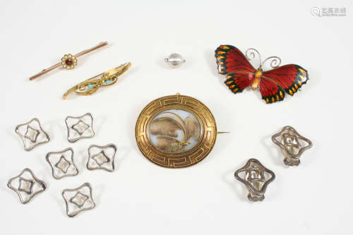 A QUANTITY OF JEWELLERY including a Victorian gold mounting brooch, a silver and enamel butterfly