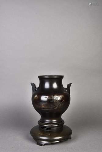 A BRONZE VASE WITH BASE, MINGZHI PERIOD