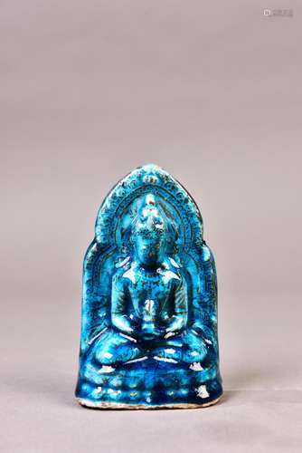 A TURQUOISE GLAZED PORCELAIN FIGURE OF BUDDHA, 19TH CENTURY