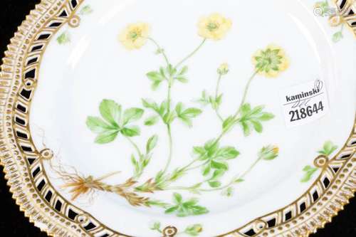 (9) Royal Copenhagen Flora Danica Plates