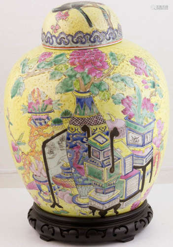 19th C. Chinese Porcelain Vase on Stand