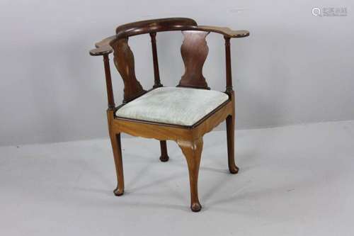 Early Queen Anne Mahogany Corner Chair