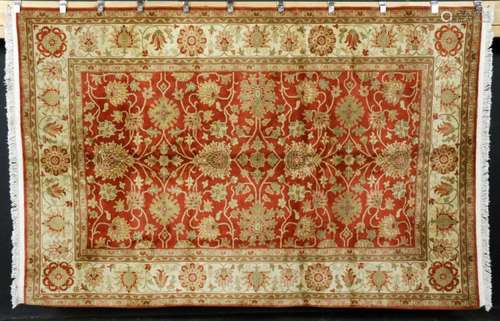 Fine Indo-Tabriz Carpet