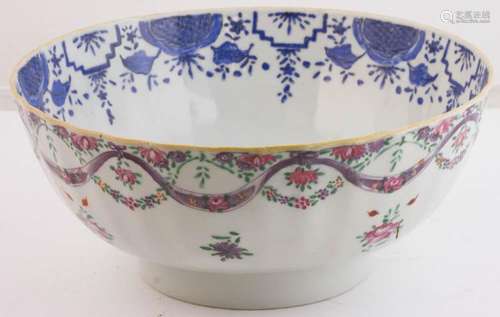 18th C. Chinese Export Porcelain Bowl