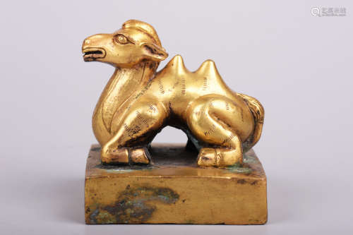 GILT BRONZE 'CAMEL' STAMP SEAL