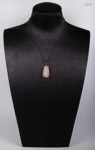 18K ROSE GOLD AND JADEITE CARVED MILEFO PENDANT