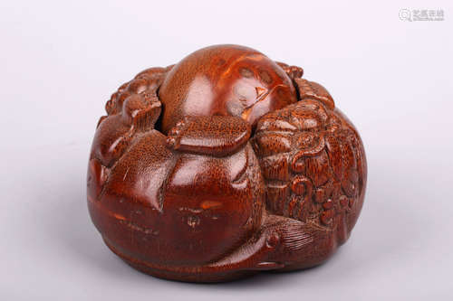 BAMBOO CARVED 'LIONS' FIGURE