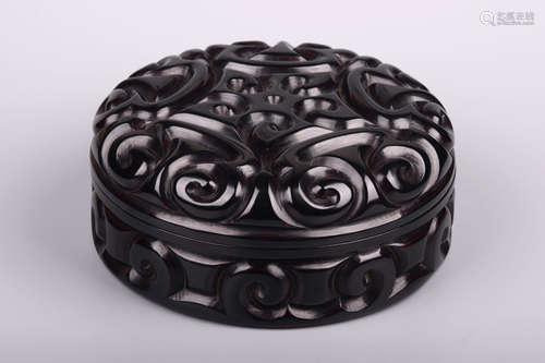 BLACK LACQUER CARVED BOX WITH COVER