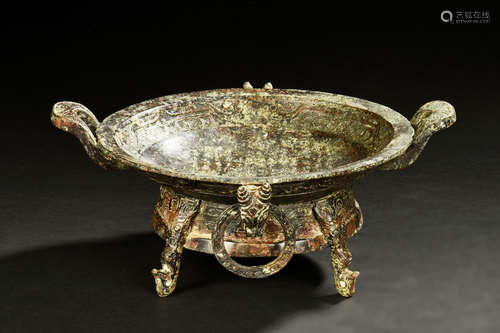 ARCHAIC BRONZE CAST TRIPOD DISH WITH HANDLES