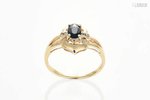 14K YG SAPPHIRE RING WITH DIAMONDS