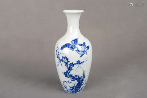 BLUE AND WHITE 'BIRDS' BOTTLE VASE