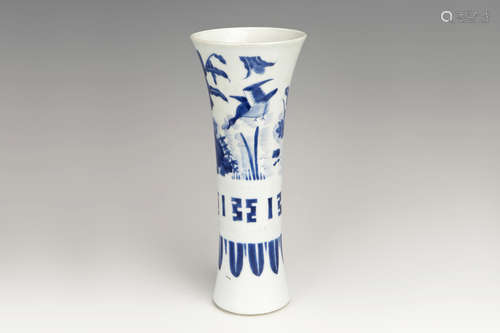 BLUE AND WHITE FLOWER VASE