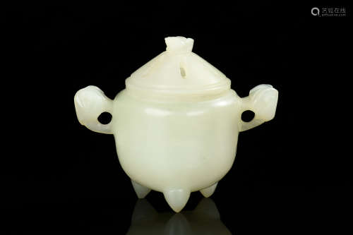 JADE CARVE TRIPOD CENSER WITH COVER