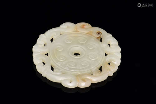 JADE CARVED 'RUYI' DISC