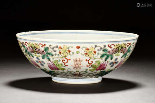 FAMILLE ROSE 'DOUBLE HAPPINESS' BOWL