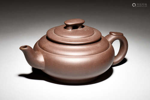 YIXING ZISHA TEAPOT